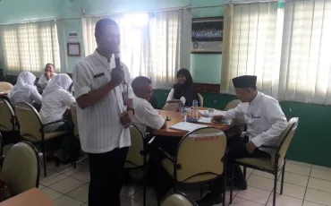 Photo Rapat Kerja SMK Negeri 52 Jakarta 21 whatsapp_image_2018_04_27_at_13_39_04